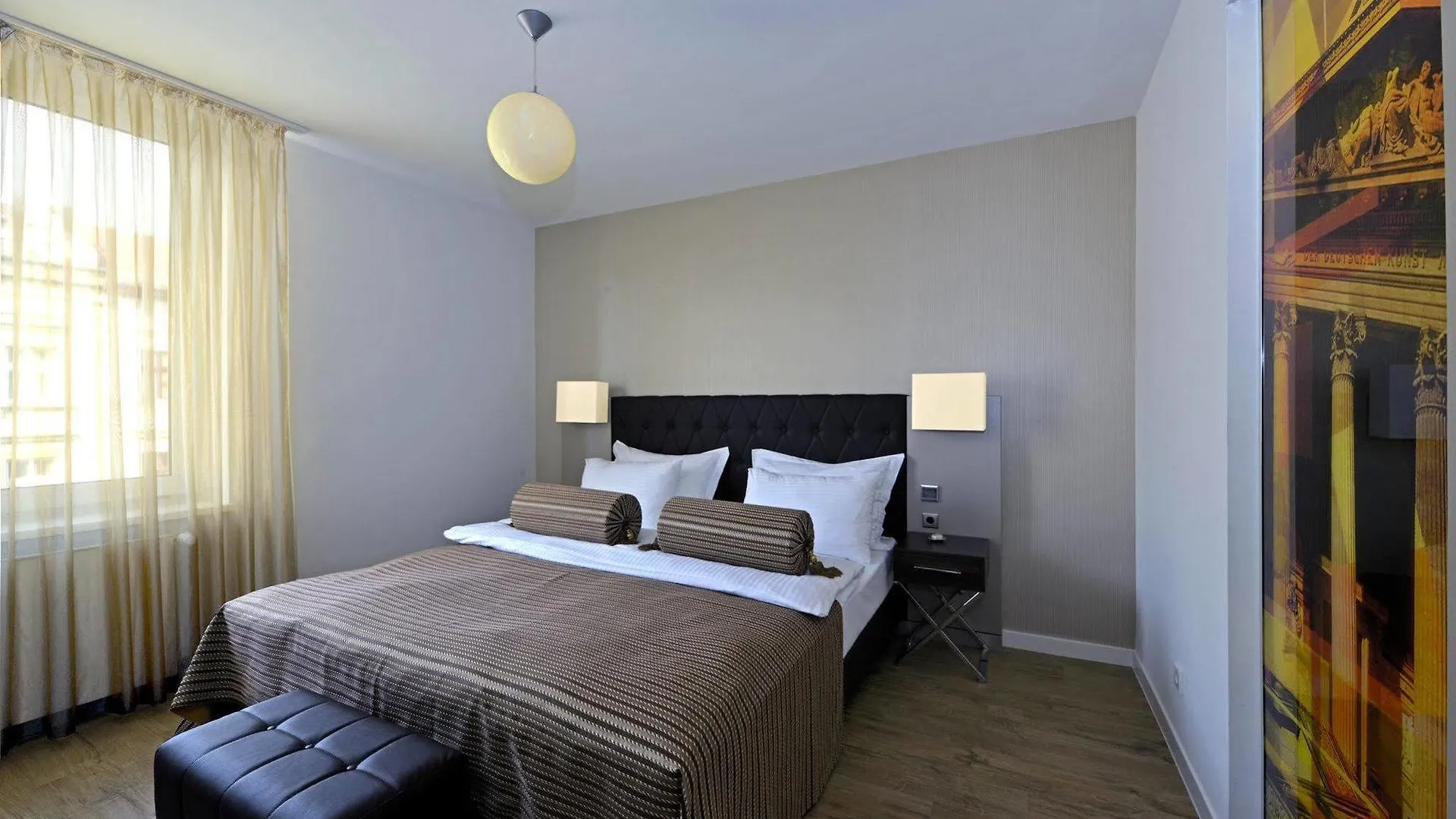 ****  Hotel Vier Jahreszeiten Berlin City Deutschland