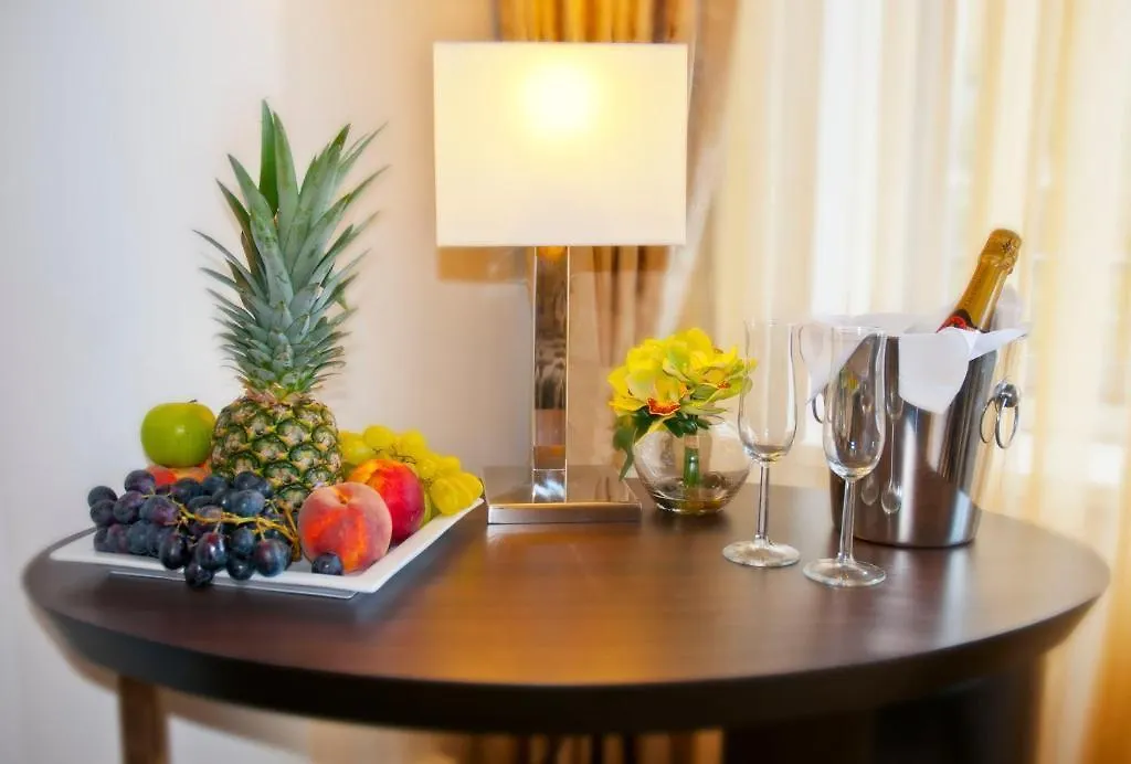 Hotel Vier Jahreszeiten Berlin City 4*,  Německo