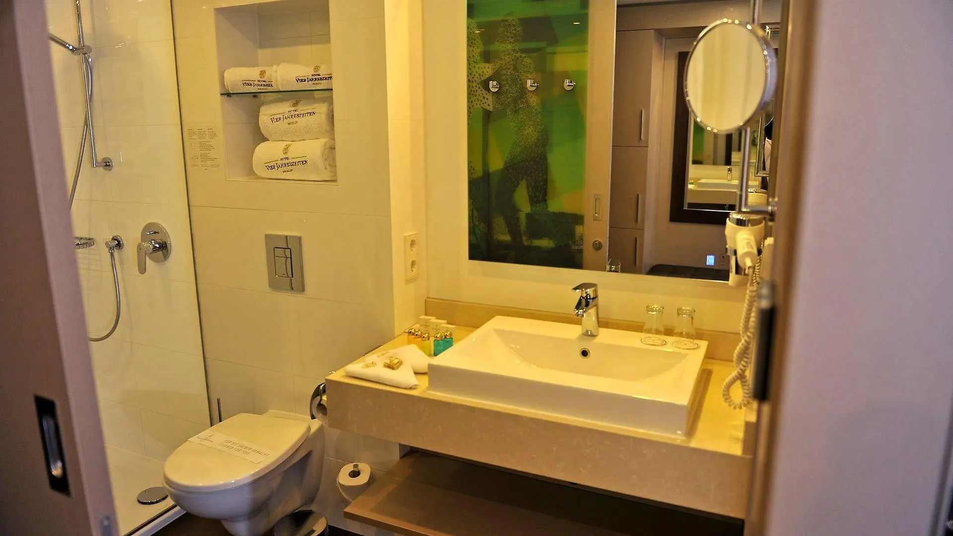 Hotel Vier Jahreszeiten Berlin City