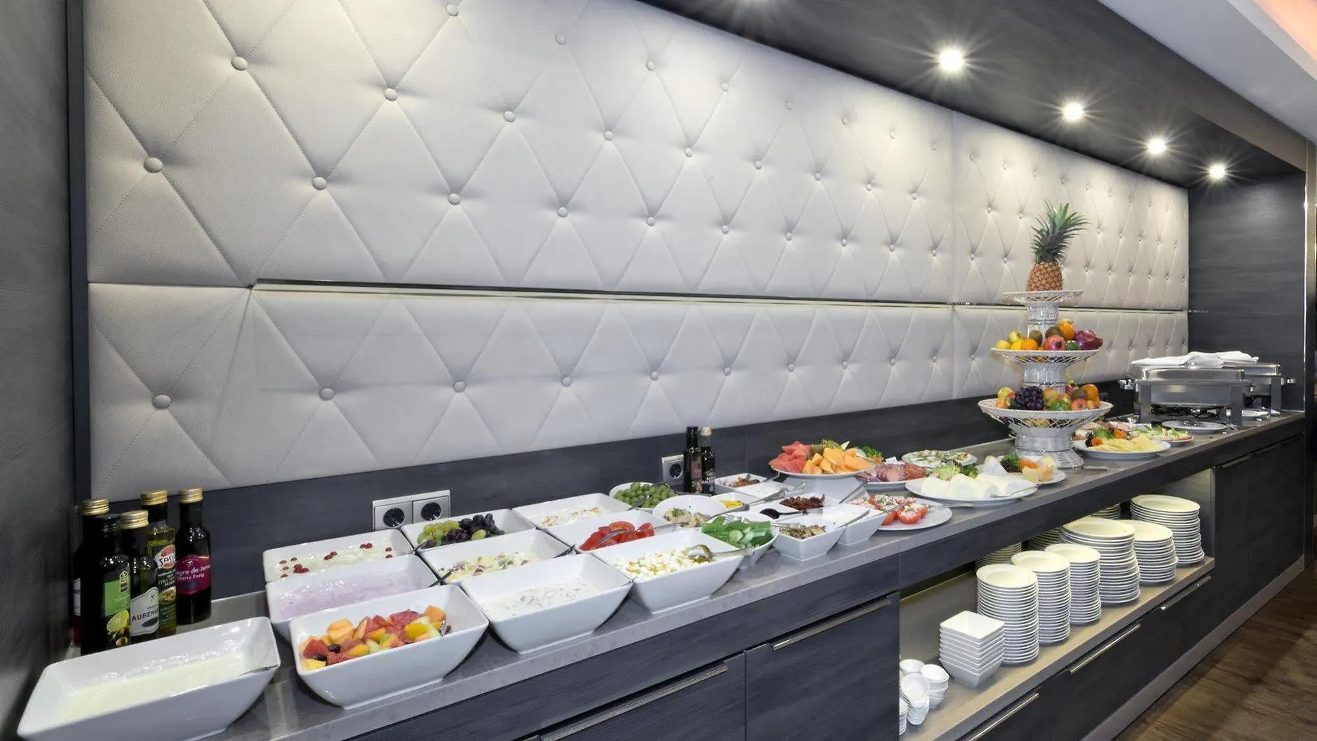****  Hotel Vier Jahreszeiten Berlin City Alemania